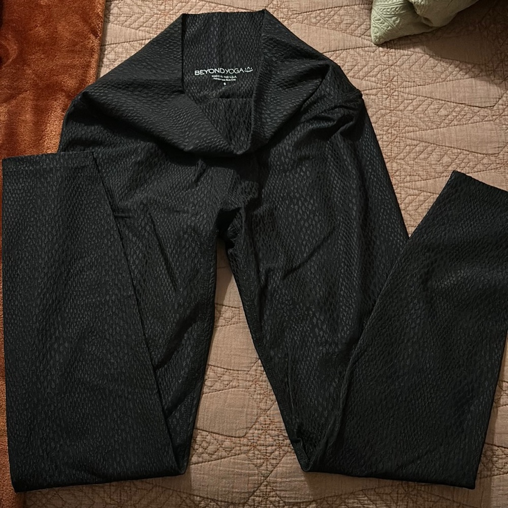 Beyond yoga leggings